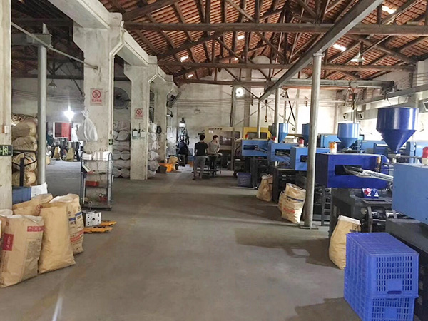 勞恩生產(chǎn)車間 勞恩生產(chǎn)車間