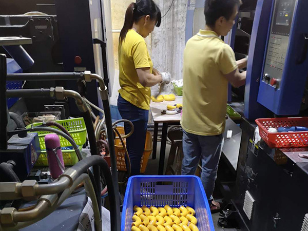 勞恩生產(chǎn)車間 勞恩生產(chǎn)車間