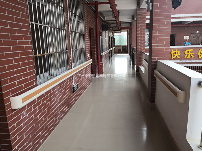 【廣西大化】誰(shuí)說(shuō)防撞扶手流行的不一定是最好的？