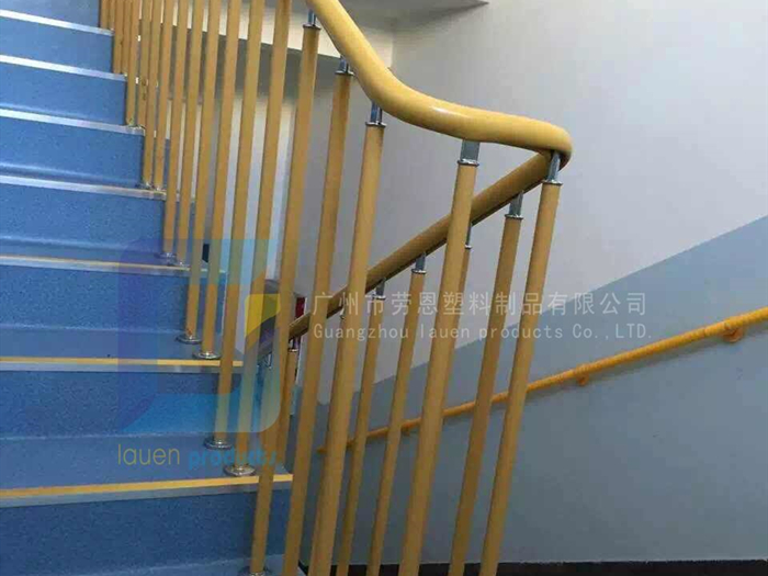 樹(shù)脂護(hù)欄2