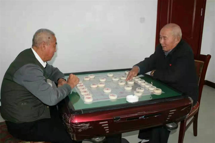 湖南省衡陽(yáng)市衡東有福氣養(yǎng)老中心-通道140防撞扶手天藍(lán)色款 (1)