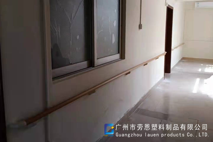 2021.9.23廣州市白云區(qū)江高綜合養(yǎng)老服務頤康中心木紋扶手安裝工程 (6)_副本
