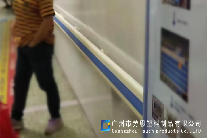 【福建福州】絕佳性價(jià)比，防撞扶手安裝效果一看就知道