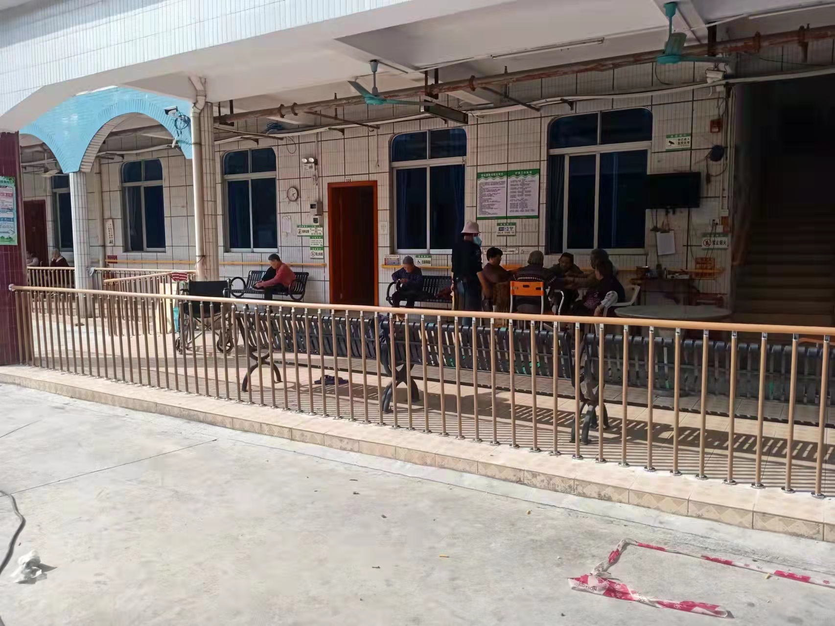 你知道樹(shù)脂護(hù)欄扶手的安裝質(zhì)量的控制要求嗎？