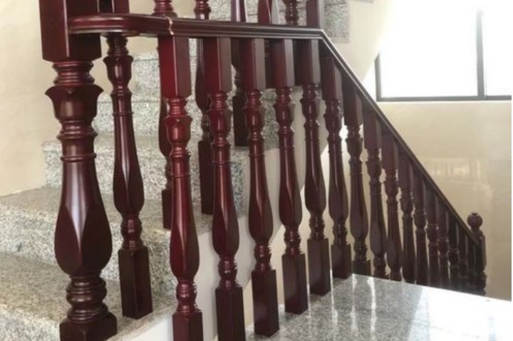 實(shí)木樓梯扶手