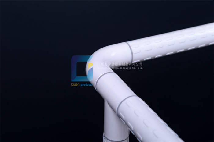 131移動(dòng)沐浴凳LE-Y01-1